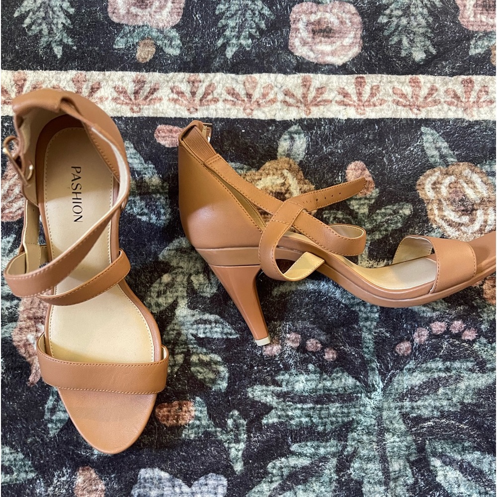 Pashion Convertible heels